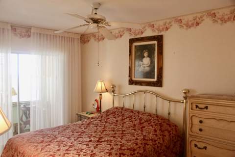 2440 Lake Osborne Drive, Lake Worth Beach FL - photo 17 of 34