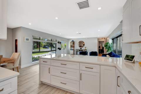 502 SW 28th Avenue, Boynton Beach FL - photo 18 of 60