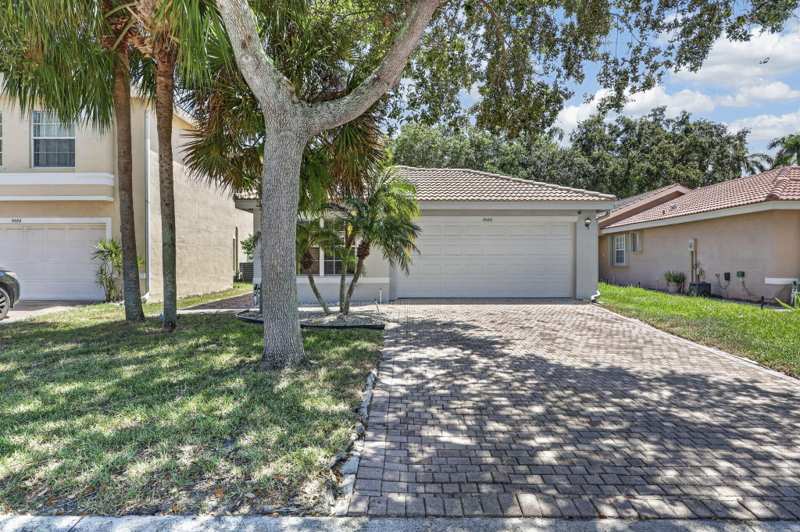 3 bedroom Single Family Residence at 5088 Northern Lights Drive, Nautica Isles 3, Greenacres — photo 1