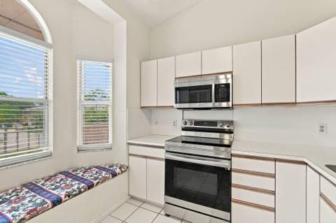 18081 SE Country Club Drive #35-348, Jupiter FL - photo 14 of 81