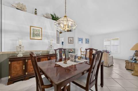 827 NW Greenwich Court, Port St. Lucie FL - photo 9 of 53