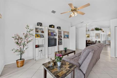 827 NW Greenwich Court, Port St. Lucie FL - photo 12 of 53