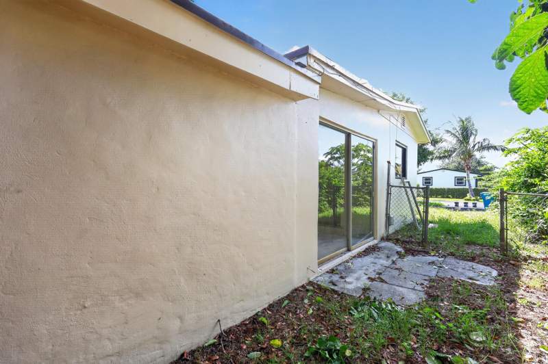 4 bedroom Single Family Residence at 2740 NW 2nd Street, Rolling Green Ridge 1st Add, Boynton Beach — photo 4