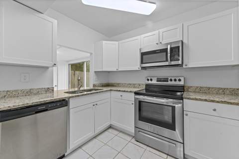 8600 Uranus Terrace, West Palm Beach FL - photo 15 of 35