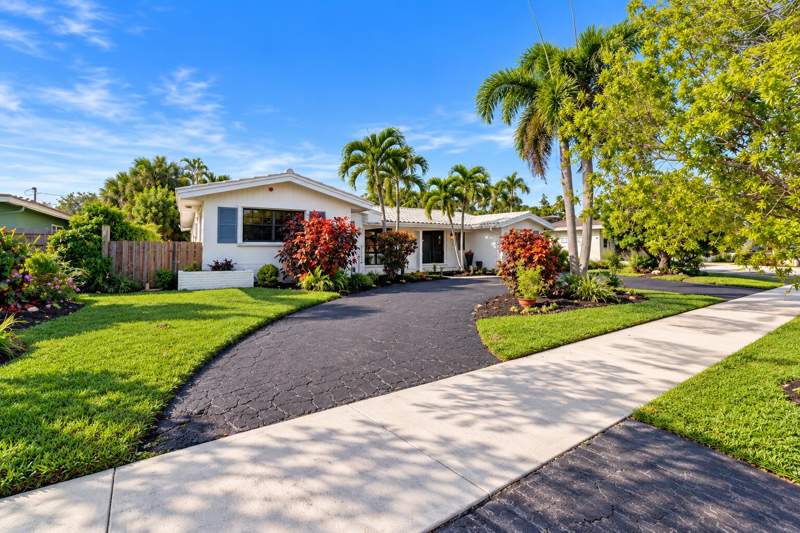 3 bedroom Single Family Residence at 2050 NE 59th Place, Imperial Point 2 Sec, Fort Lauderdale — photo 3
