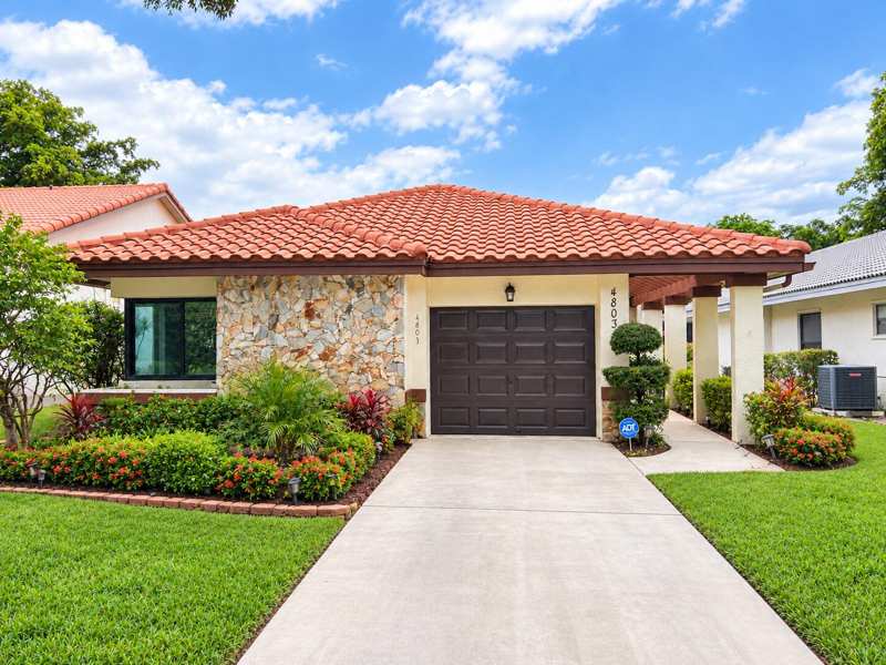 3 bedroom Single Family Residence at 4803 Boxwood Circle, Equestrian, Boynton Beach — photo 1