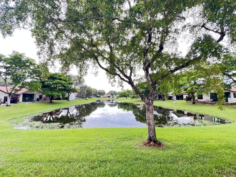 3 bedroom Single Family Residence at 4803 Boxwood Circle, Equestrian, Boynton Beach — photo 2