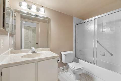 7286 Huntington Lane #108, Delray Beach FL - photo 21 of 55