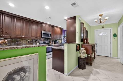 43 W Stratford Lane #B, Boynton Beach FL - photo 13 of 54