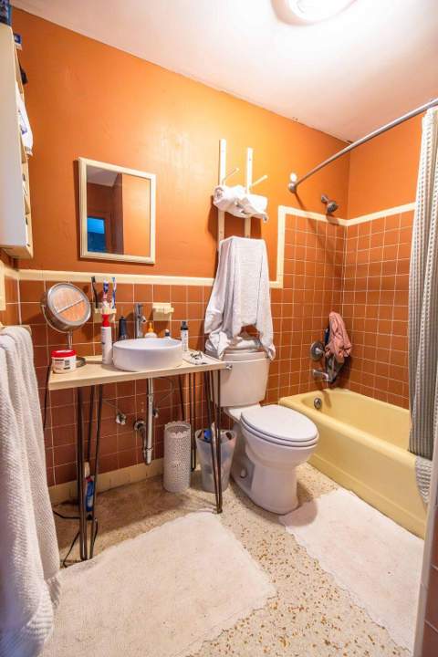 218 NE 2nd Place, Dania Beach FL - photo 6 of 26