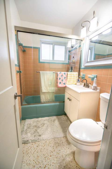 218 NE 2nd Place, Dania Beach FL - photo 7 of 26