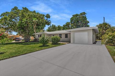 902 Garnett Street, Lantana FL - photo 6 of 43