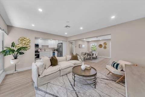 902 Garnett Street, Lantana FL - photo 14 of 43