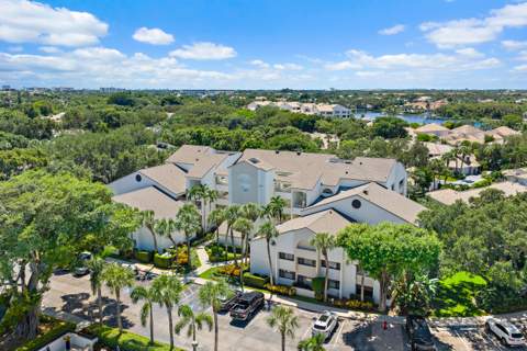 326 Oak Harbour Drive #326, Juno Beach FL - photo 16 of 72