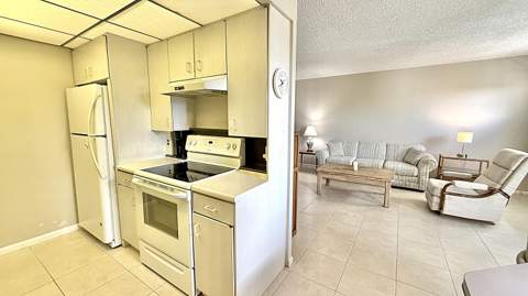 4075 Newport Q Drive, Deerfield Beach FL - photo 10 of 64