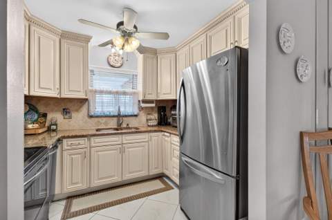 4755 NW 3rd Court #D, Delray Beach FL - photo 15 of 61