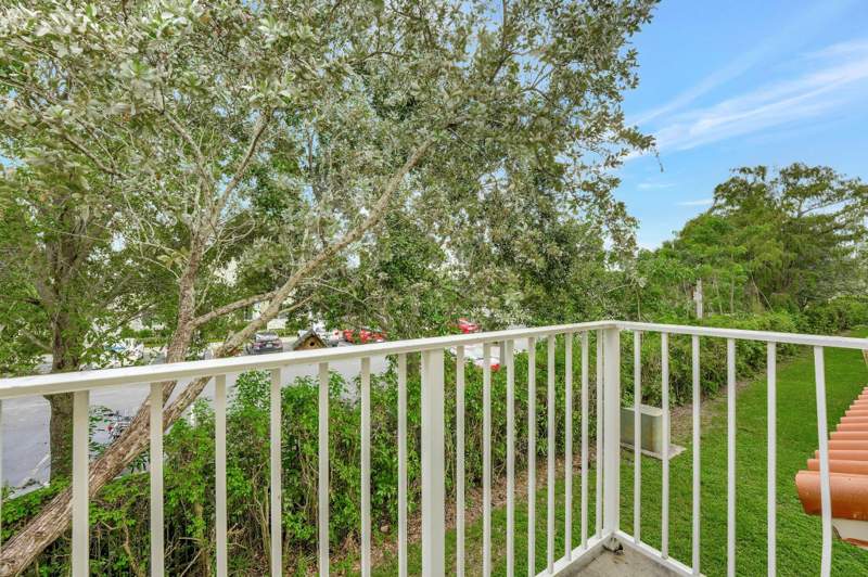 3 bedroom Townhouse at 3832 NW 90th Avenue #3832, Sorrento Lakes At Sunrise Point, Sunrise — photo 2