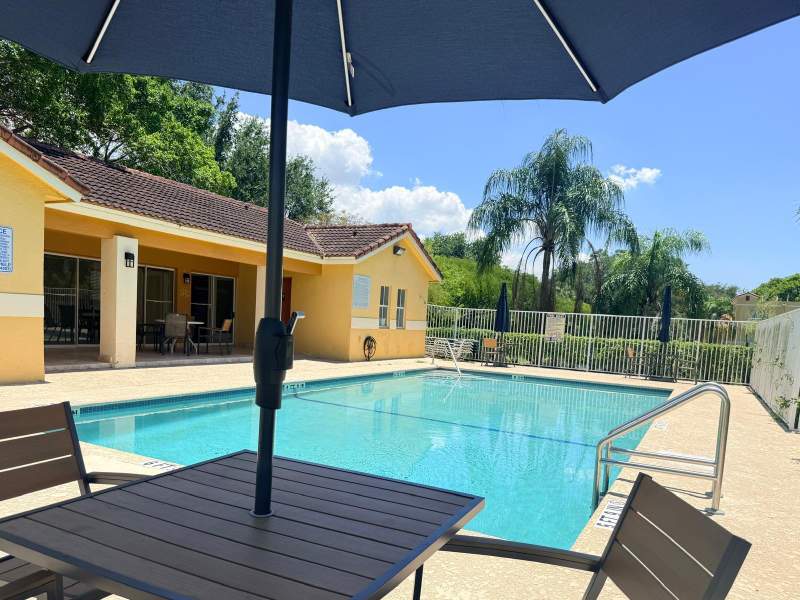 3 bedroom Townhouse at 3832 NW 90th Avenue #3832, Sorrento Lakes At Sunrise Point, Sunrise — photo 3