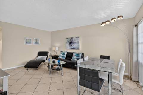 281 Fanshaw G, Boca Raton FL - photo 11 of 43