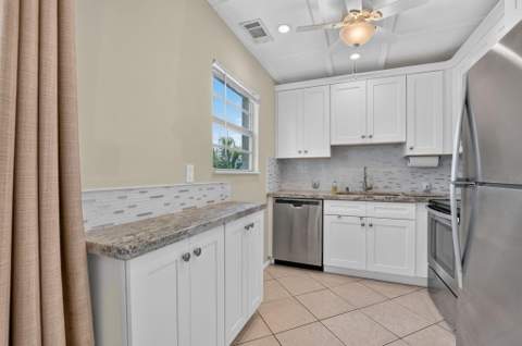 281 Fanshaw G, Boca Raton FL - photo 6 of 43