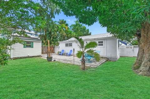 616 SW Cleveland Avenue, home for sale in Stuart 34994