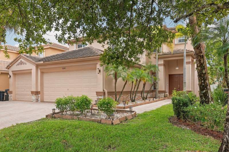 5 bedroom Single Family Residence at 10342 Old Winston Court, Thoroughbred Lake Estates 2, Lake Worth — photo 2