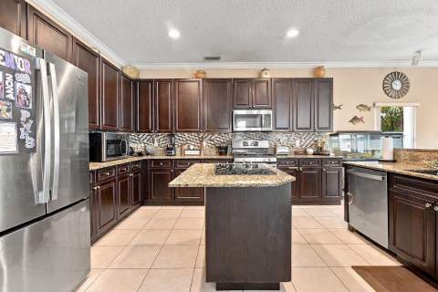 10342 Old Winston Court, Lake Worth FL - photo 9 of 28