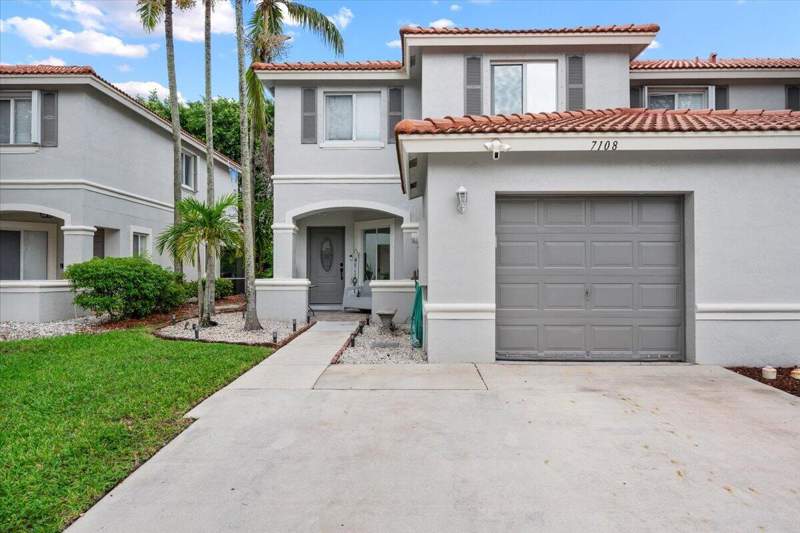 4 bedroom Townhouse at 7108 Hawks Nest Terrace, North County Pud 2, Riviera Beach — photo 3