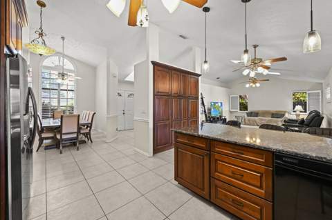 2031 SW Jaguar Avenue, Port St. Lucie FL - photo 9 of 46