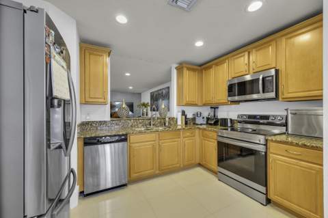 5933 Manchester Way #5933, Tamarac FL - photo 9 of 34