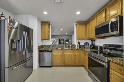 5933 Manchester Way #5933, Tamarac FL - photo 10 of 34