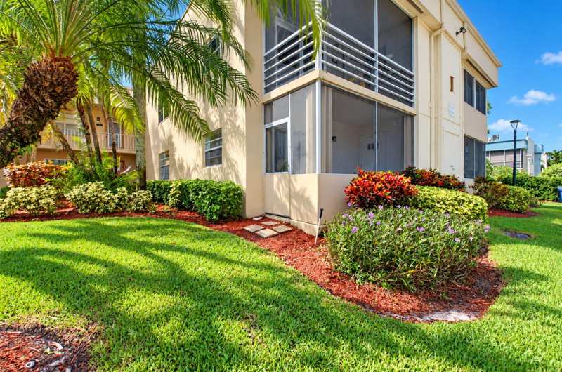 1 bedroom Condominium at 386 Capri I, Kings Point, Delray Beach — photo 1