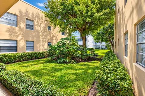 386 Capri I, Delray Beach FL - photo 18 of 33