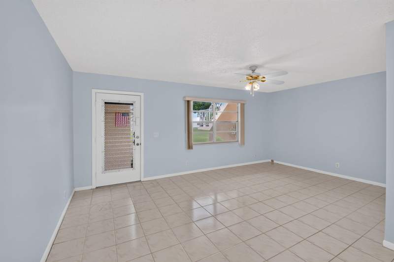 1 bedroom Condominium at 386 Capri I, Kings Point, Delray Beach — photo 3
