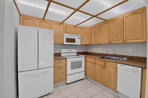 386 Capri I, Delray Beach FL - photo 9 of 33
