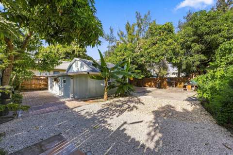 618 S Pine Street #B, Lake Worth Beach FL - photo 16 of 28