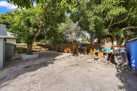 618 S Pine Street #B, Lake Worth Beach FL - photo 18 of 28