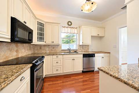 1707 S 8th Street, Fort Pierce FL - photo 10 of 51