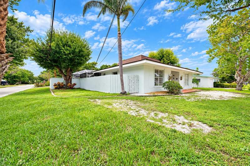 4 bedroom Single Family Residence at 1707 S 8th Street, Sunrise Estates, Fort Pierce — photo 5