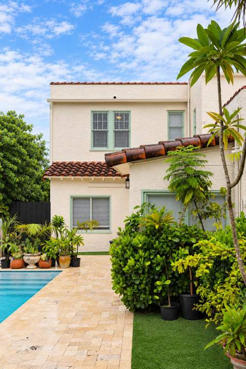 234 E Greenwood Drive, West Palm Beach FL - photo 8 of 44