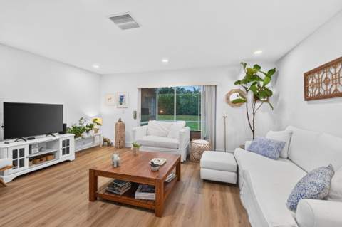 9854 Kamena Circle, Boynton Beach FL - photo 6 of 51