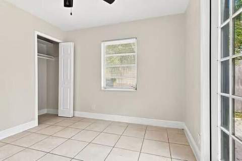 1472 NE 25th Court, Pompano Beach FL - photo 12 of 14