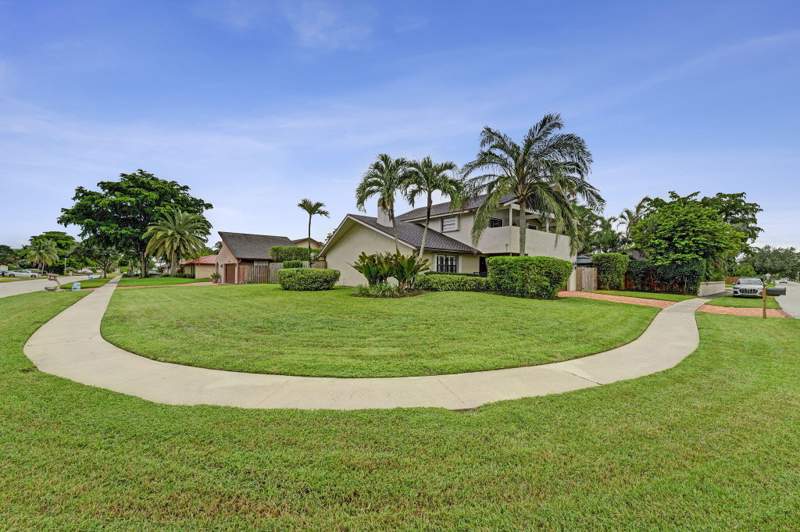 3 bedroom Single Family Residence at 1330 NW 78th Avenue, Marcano Estates, Plantation — photo 2
