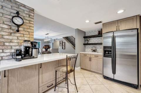 1330 NW 78th Avenue, Plantation FL - photo 10 of 23