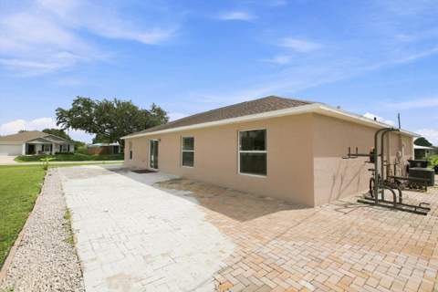 602 SW Kenyoun Street, Port St. Lucie FL - photo 8 of 33