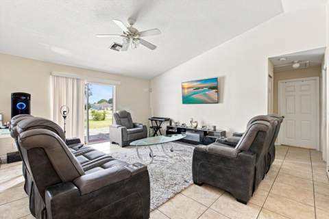 602 SW Kenyoun Street, Port St. Lucie FL - photo 18 of 33