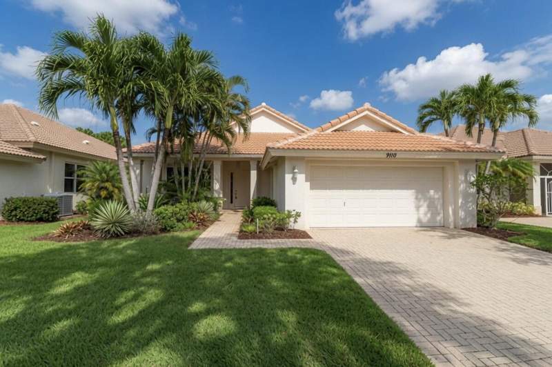3 bedroom Single Family Residence at 9110 Bay Harbour Circle, Baywinds Rpd 1, West Palm Beach — photo 2
