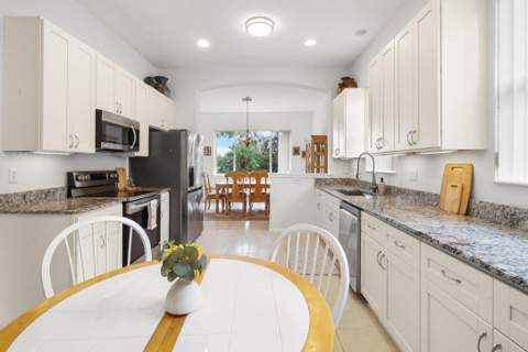 9110 Bay Harbour Circle, West Palm Beach FL - photo 16 of 43