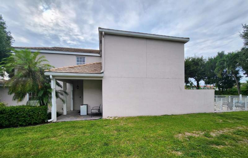 3 bedroom Single Family Residence at 180 Kensington Way, Anthony Groves Ph 1, Royal Palm Beach — photo 2