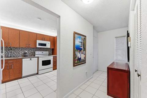 9283 Vista Del Lago #G, Boca Raton FL - photo 7 of 31